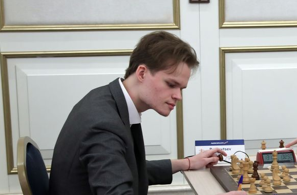 Дмитрию Ростовцеву присвоено звание международный мастер